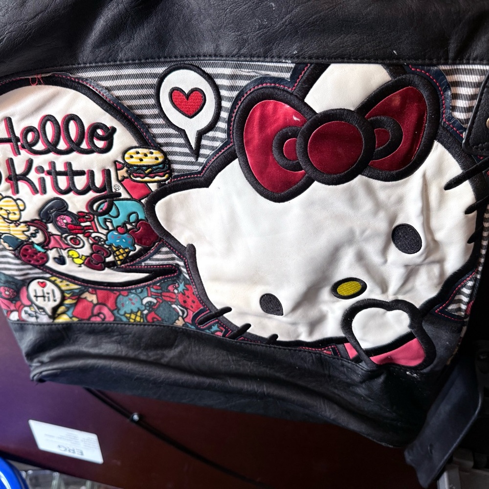 Hello Kitty Graphic Leather bag crossbody